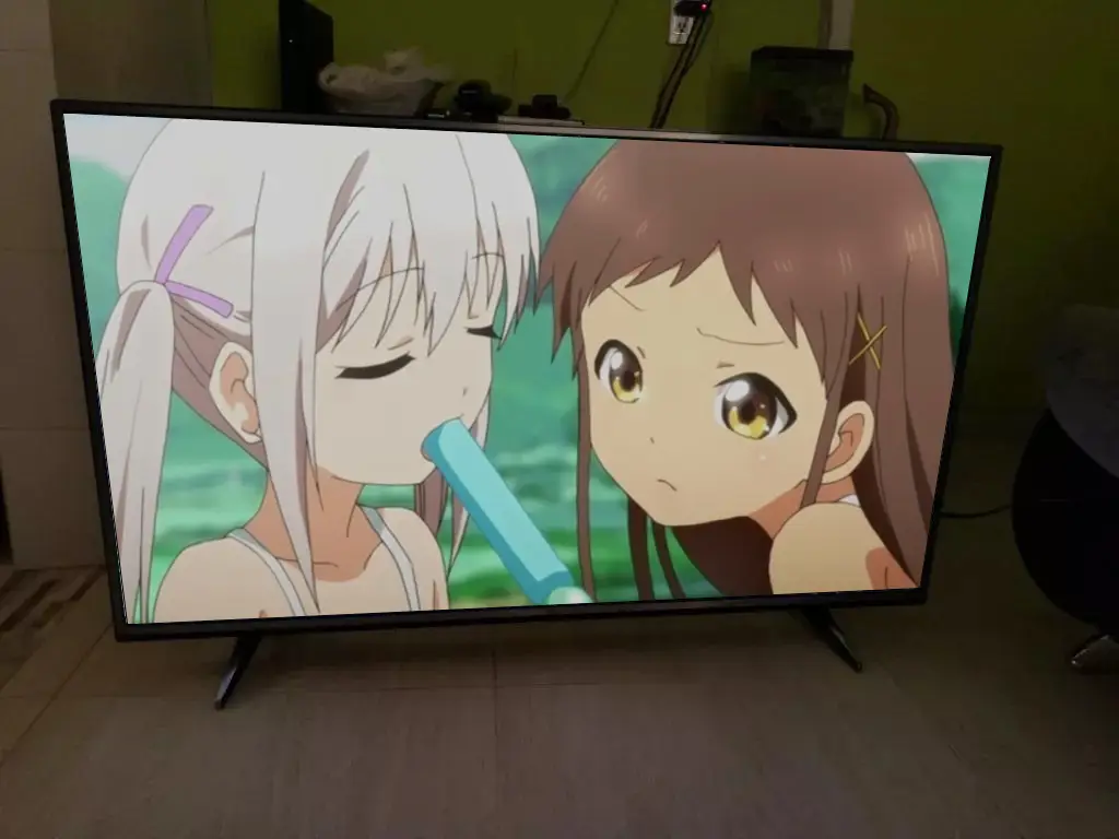 Streaming anime nyaman di laptop dengan koneksi WiFi yang stabil Menonton anime di laptop